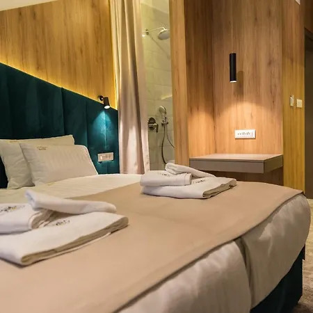 Forest Hotell 4*