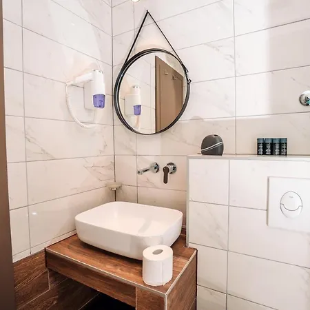 Forest Hotell 4*