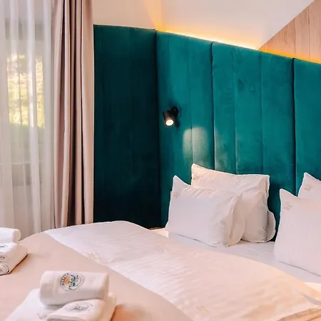 Forest Hotell 4*